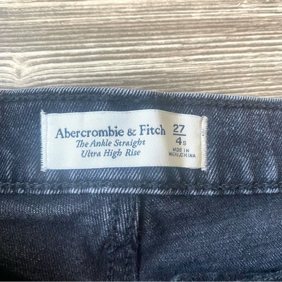 Abercrombie and Fitch the Ankle Straight Ultra High Rise Jeans Black Size 27/4S - Picture 4 of 8